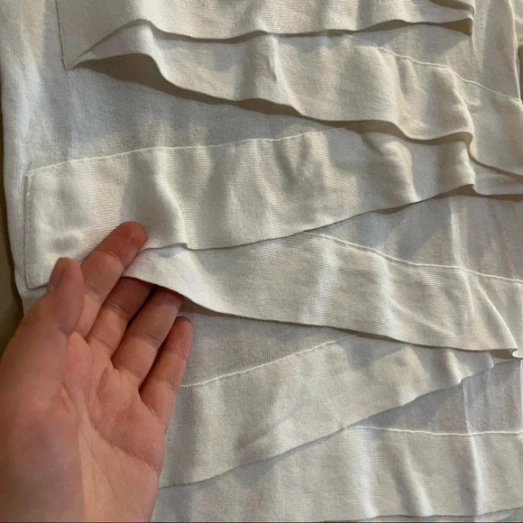 Vince Camuto Lightweight Bandage Sweater Size XS Crew-Neck 3/4-Sleeve White - Picture 2 of 7